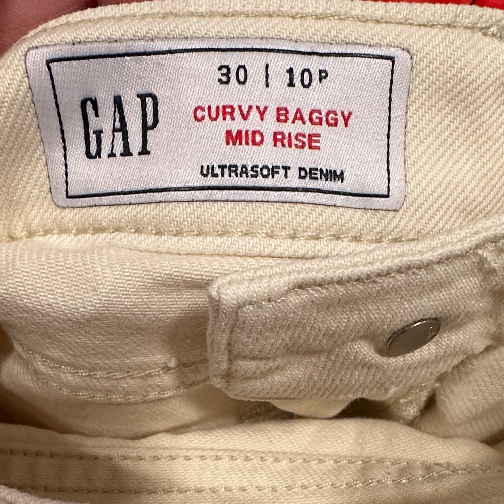 GAP BNWT Cream Curvy Baggy Jeans